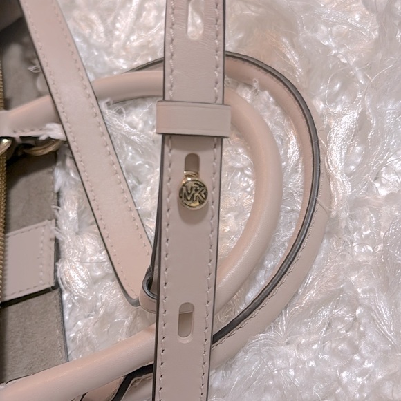MICHAEL KORS Hamilton Legacy Large Leather Belted Satchel - Picture 11 of 11